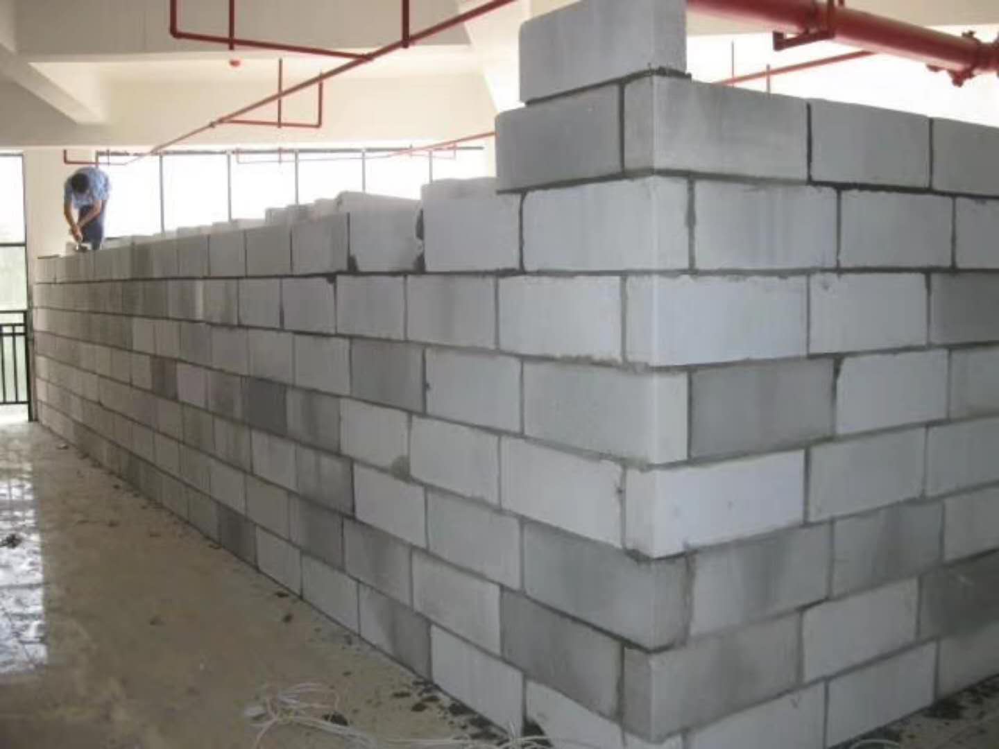 张北蒸压加气混凝土砌块承重墙静力和抗震性能的研究